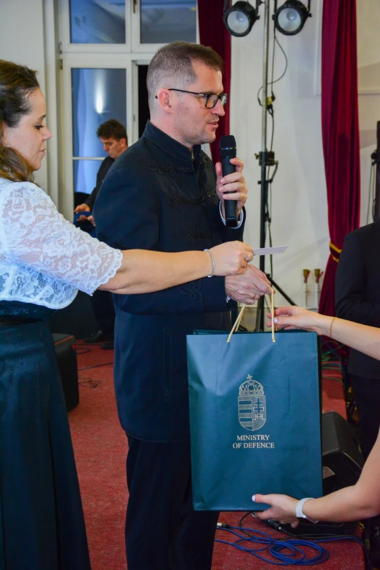 Hatalmas sikert hozott a jubileumi, 10. Hadik Bál