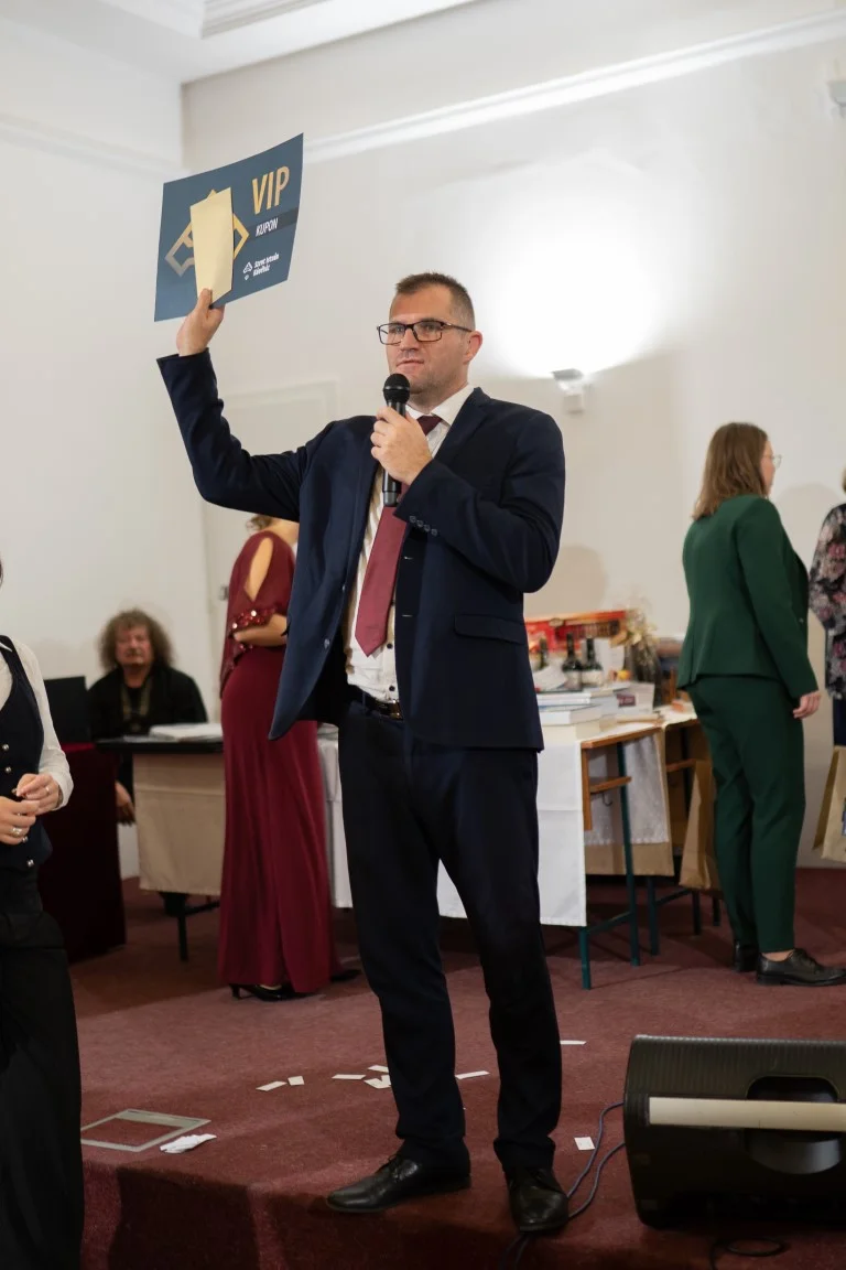 Megható pillanatok és önfeledt öröm: ilyen volt a 11. Hadik Bál