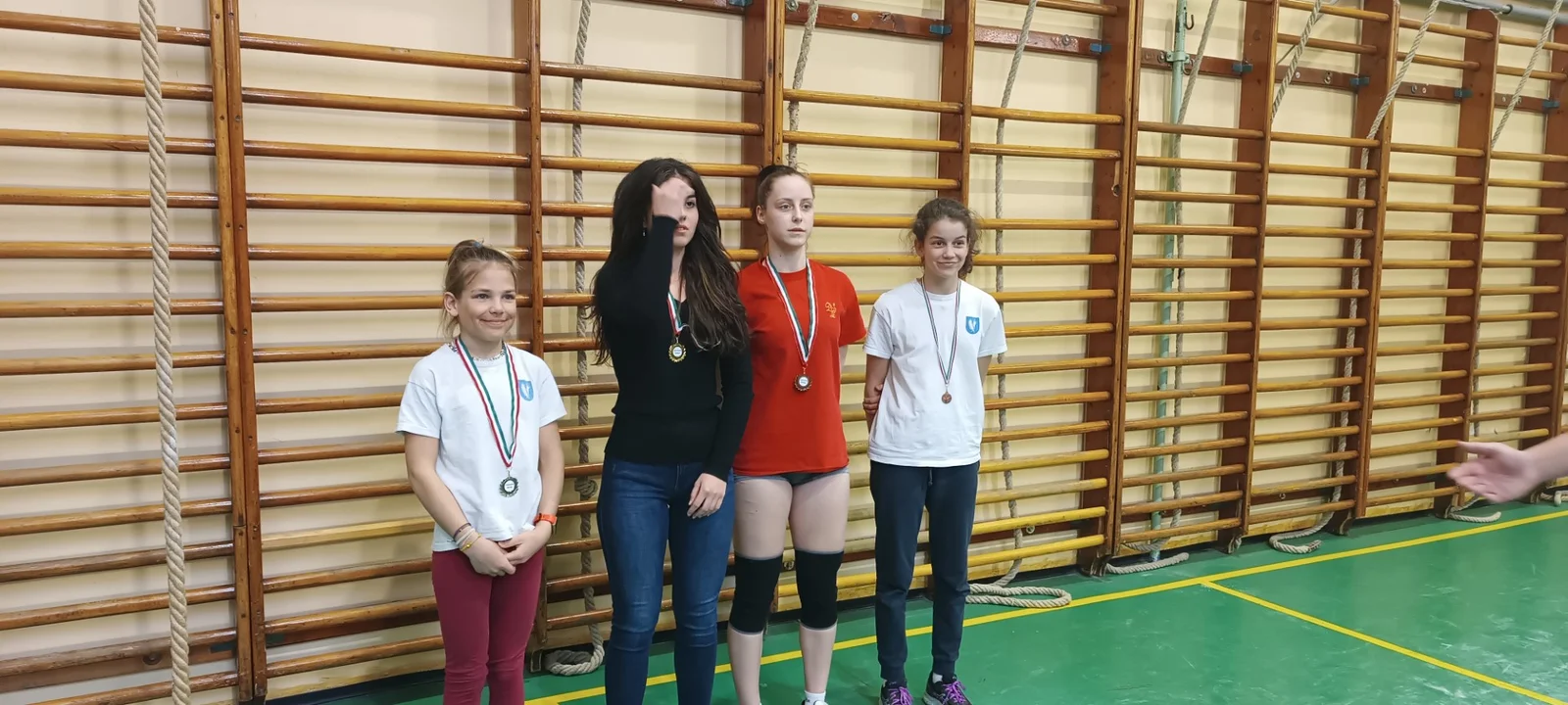 Kötélmászó verseny a Petőfi Gimiben