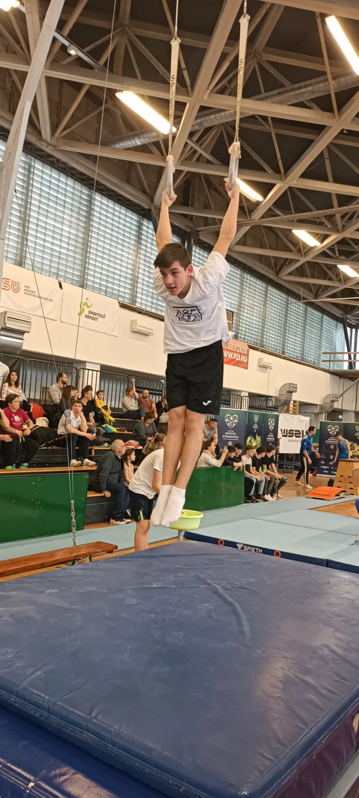 KIDS országos szertorna versenye fiúk 3-4. korcsoport