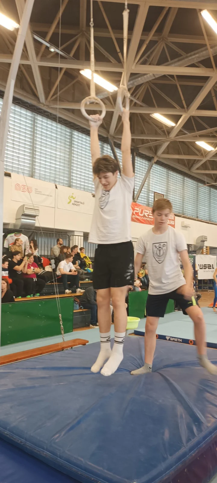 KIDS országos szertorna versenye fiúk 3-4. korcsoport