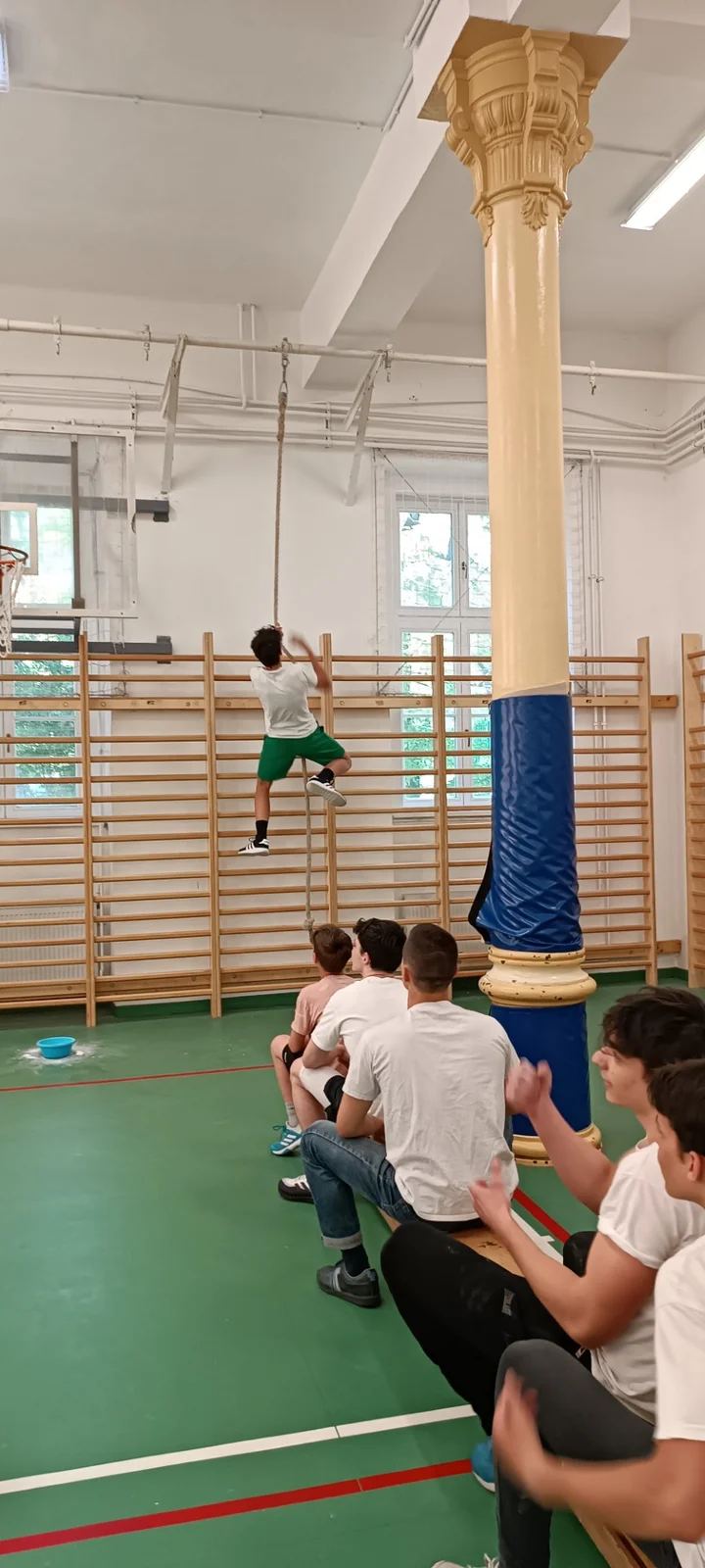 Kötélmászó verseny itthon, az EKG-ban