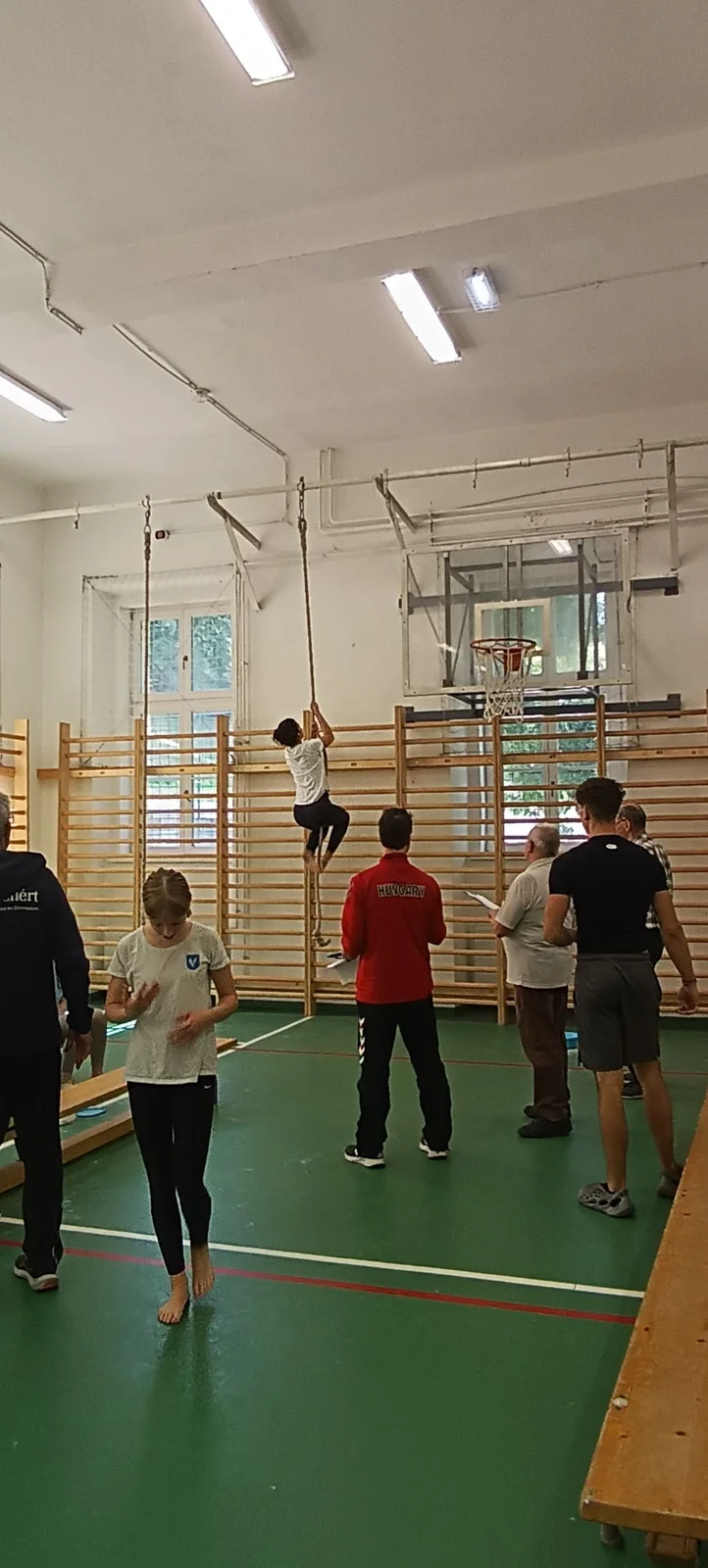 Kötélmászó verseny itthon, az EKG-ban