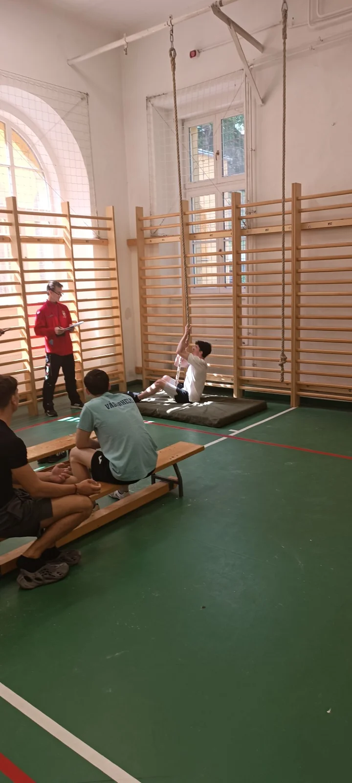 Kötélmászó verseny itthon, az EKG-ban