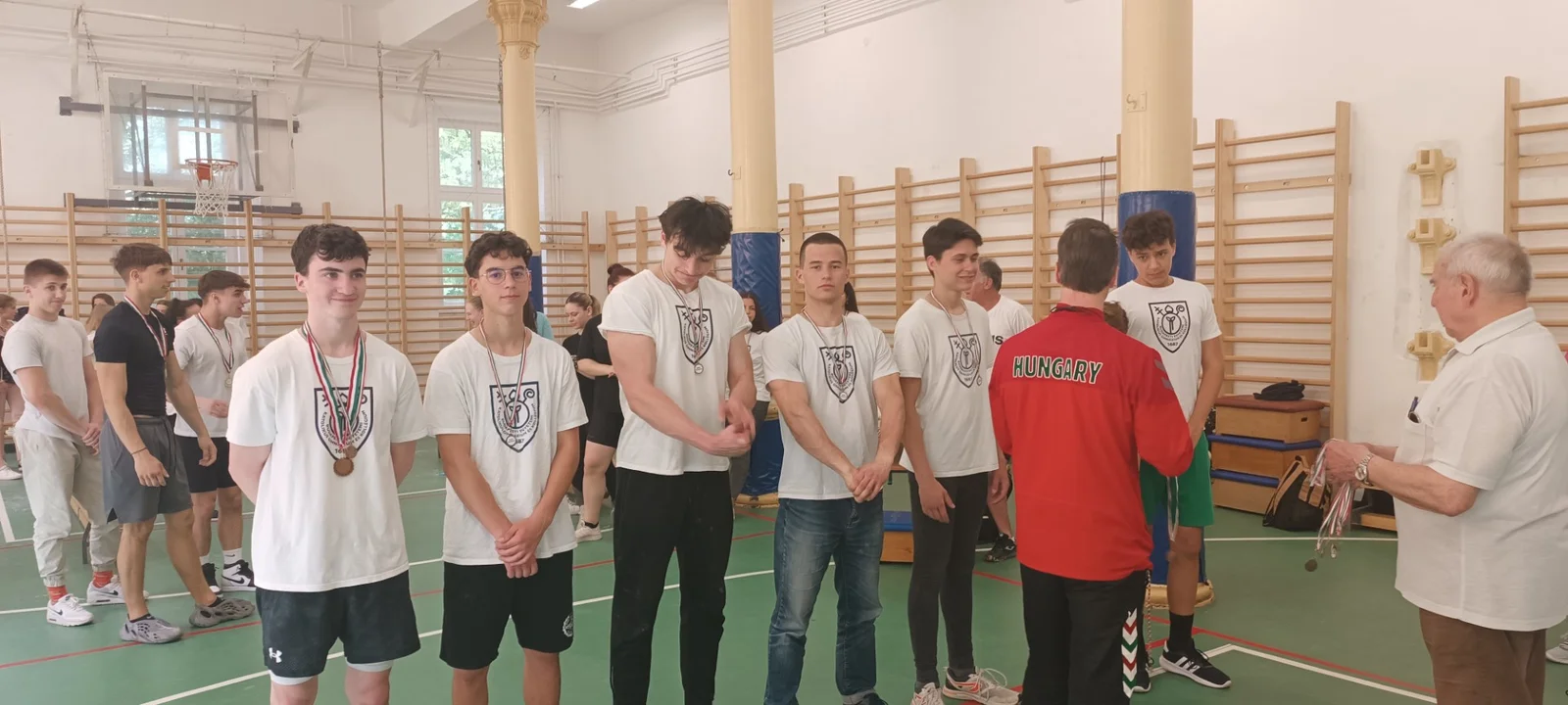 Kötélmászó verseny itthon, az EKG-ban