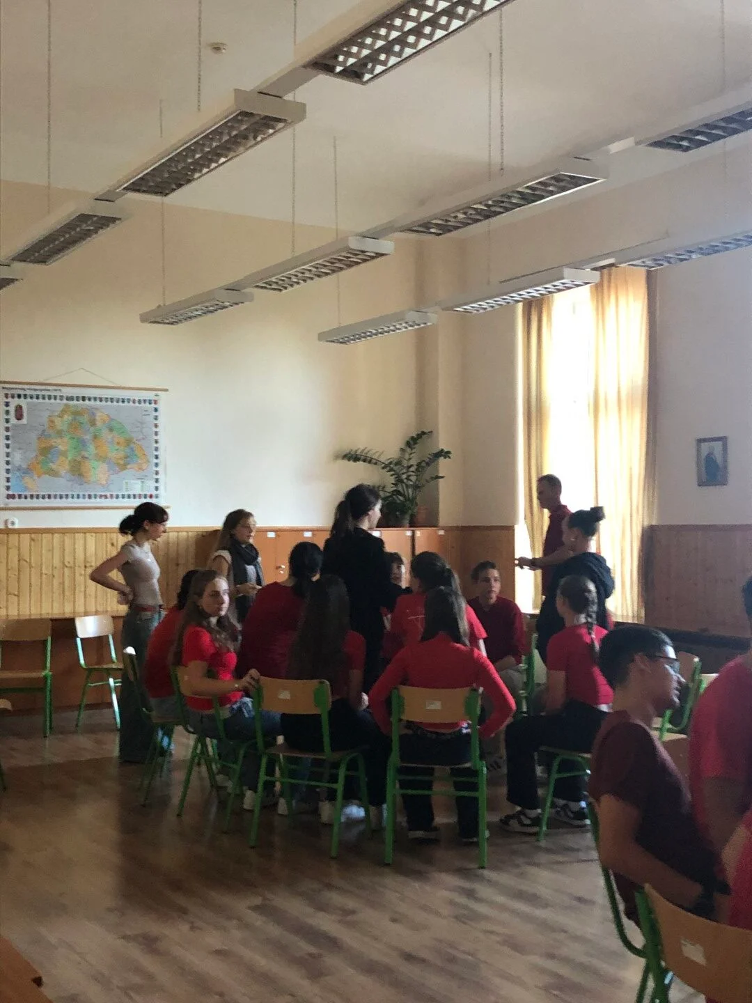 Játékos délután köszöntöttük a gólya osztályokat!