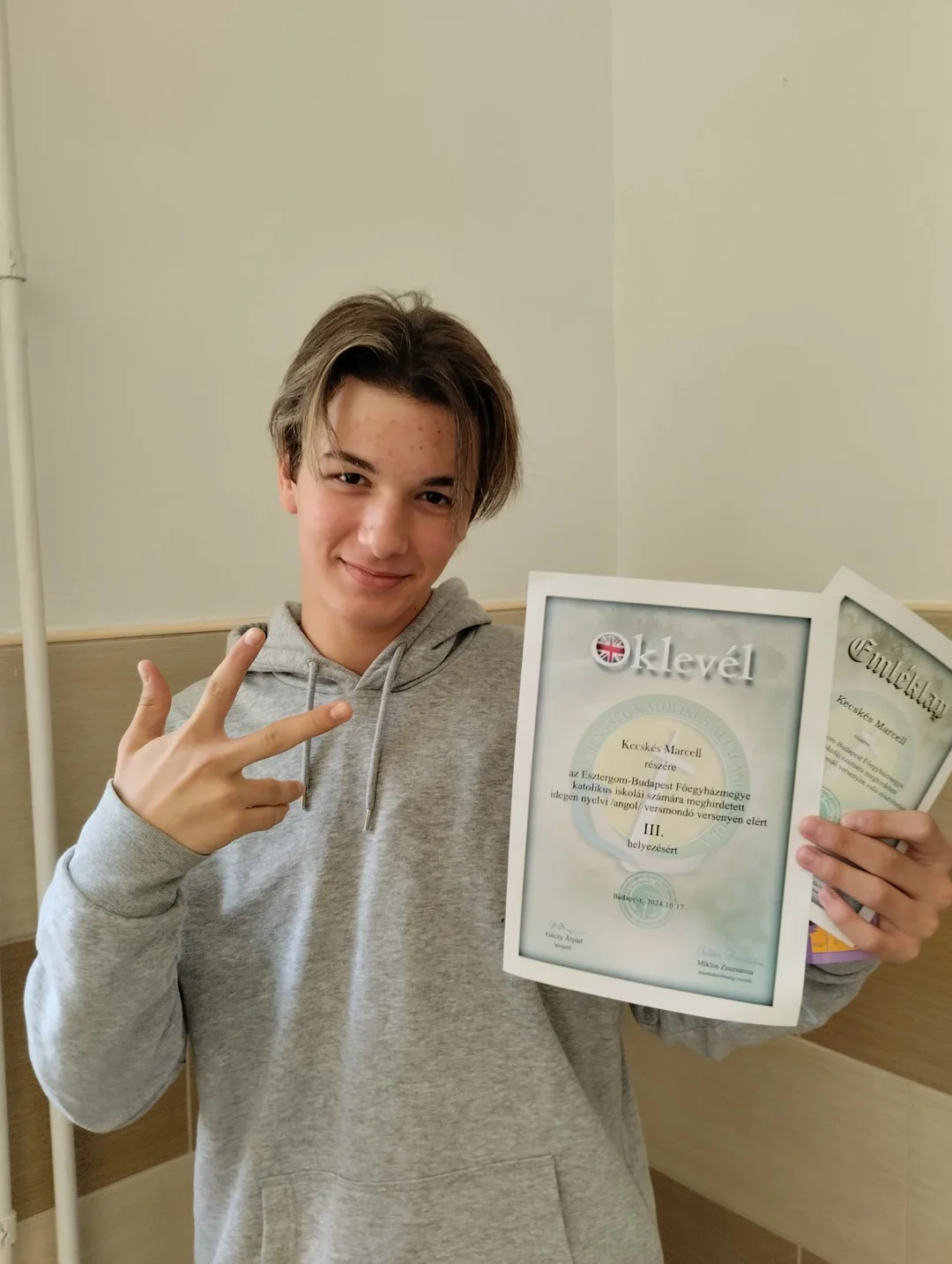 Idegen nyelvi versmondó versenyen jártunk