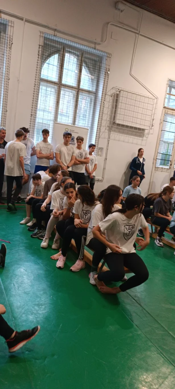 Kötélmászó verseny a Pesti Barnabás Technikumban