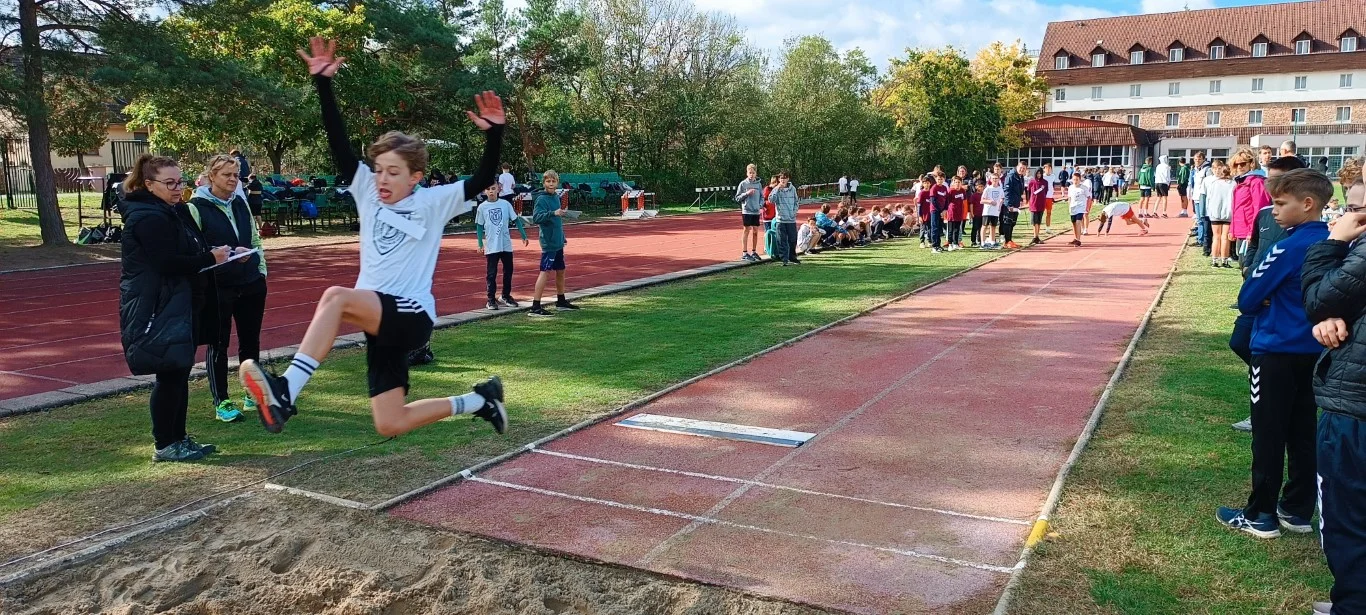 Meszlényi Atlétika Kupa Tata