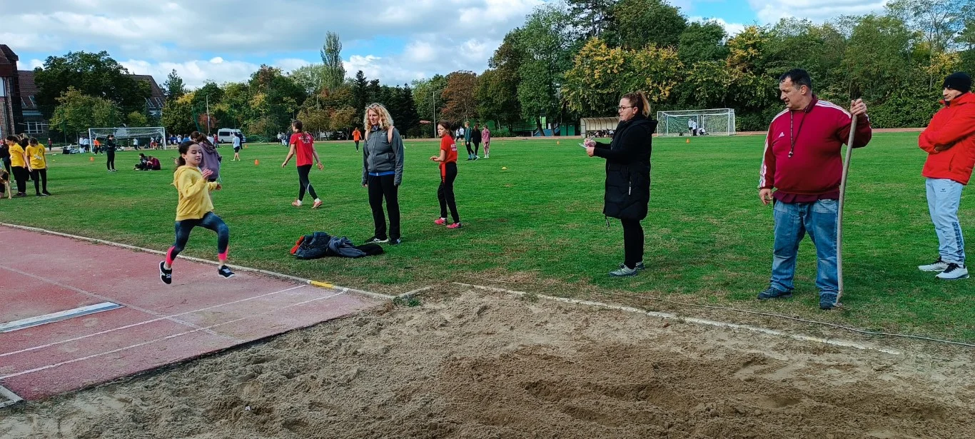 Meszlényi Atlétika Kupa Tata