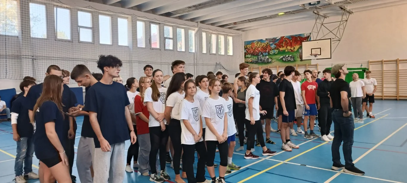 Kötélmászó és minitramp verseny a Katona József Szakgimnáziumban