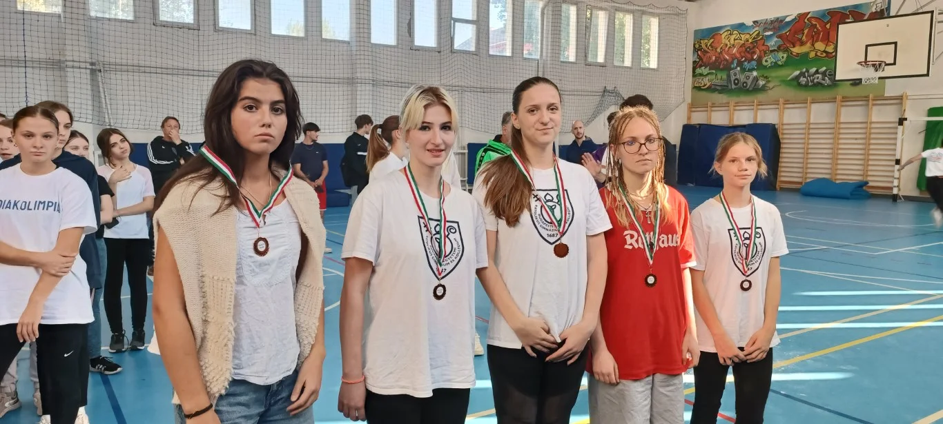 Kötélmászó és minitramp verseny a Katona József Szakgimnáziumban