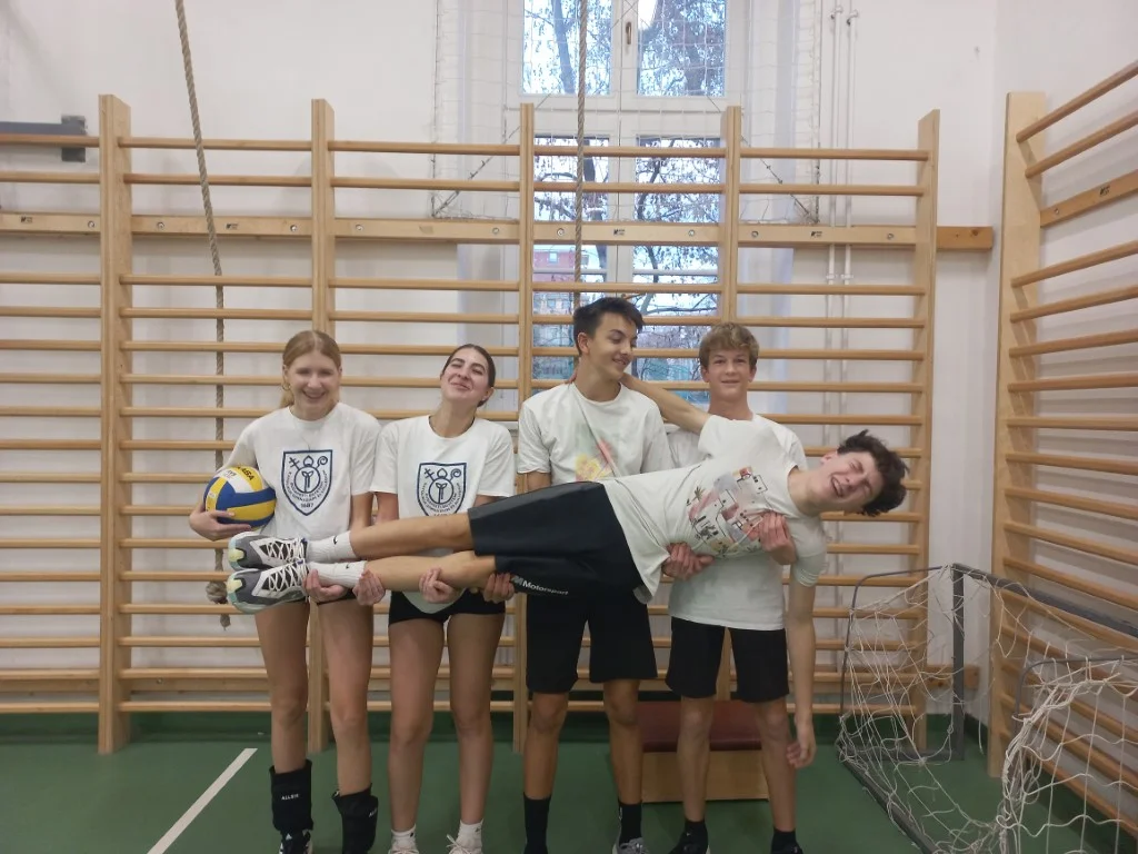 10 ÓRÁS RÖPLABDA BAJNOKSÁG