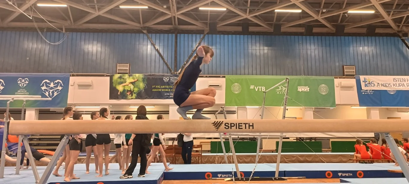 3-4. korcsoport lányok KIDS szertorna verseny