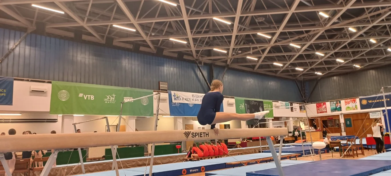 3-4. korcsoport lányok KIDS szertorna verseny