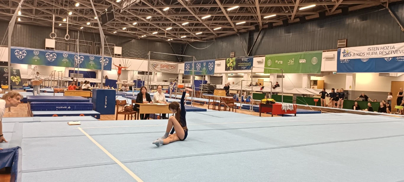 3-4. korcsoport lányok KIDS szertorna verseny